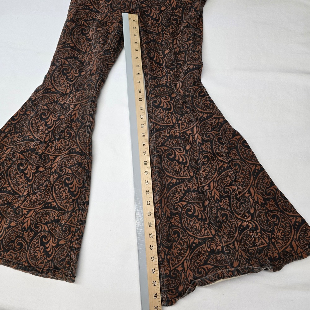 Shyanne Womens Paisley Print Flare Jeans Bell Bottom Western Boho Country 30x31 - Picture 11 of 11